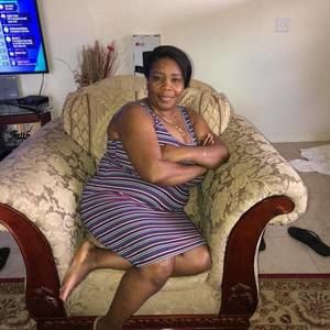 Meet your Posher, Junette